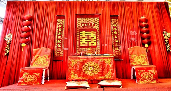 一顶喜轿十里红妆，中式婚礼是什么样的？